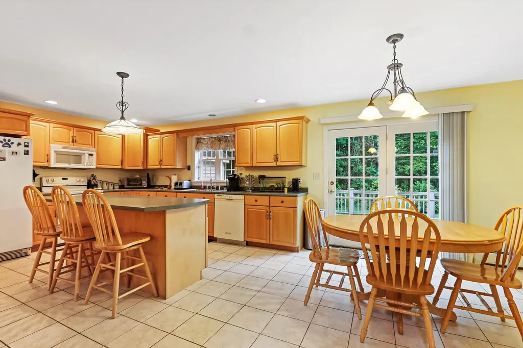 106 Ridge Road Fairfield ME 04937
