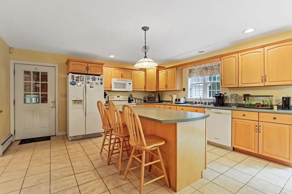 106 Ridge Road Fairfield ME 04937