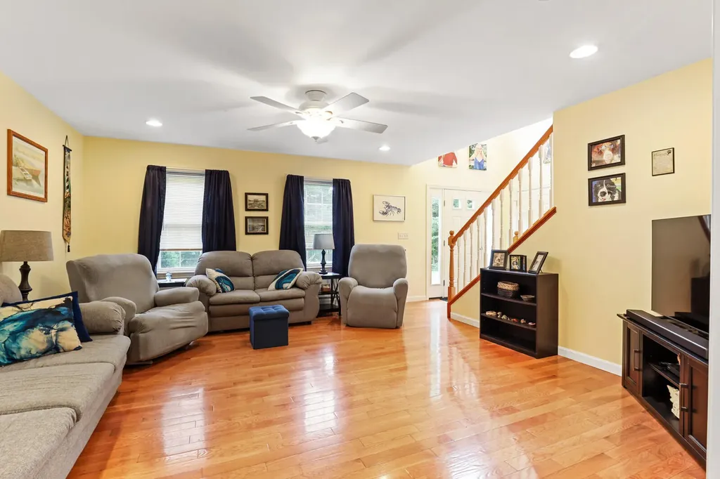 106 Ridge Road Fairfield ME 04937