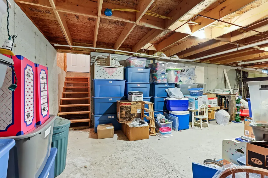 106 Ridge Road Fairfield ME 04937