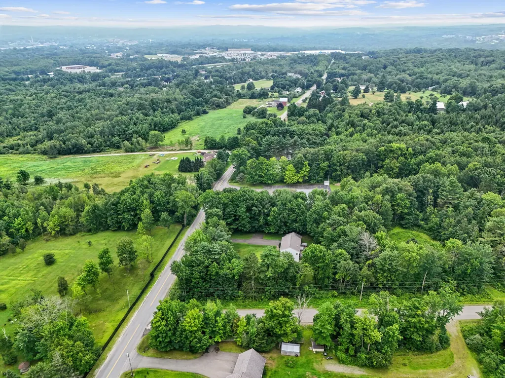 106 Ridge Road Fairfield ME 04937