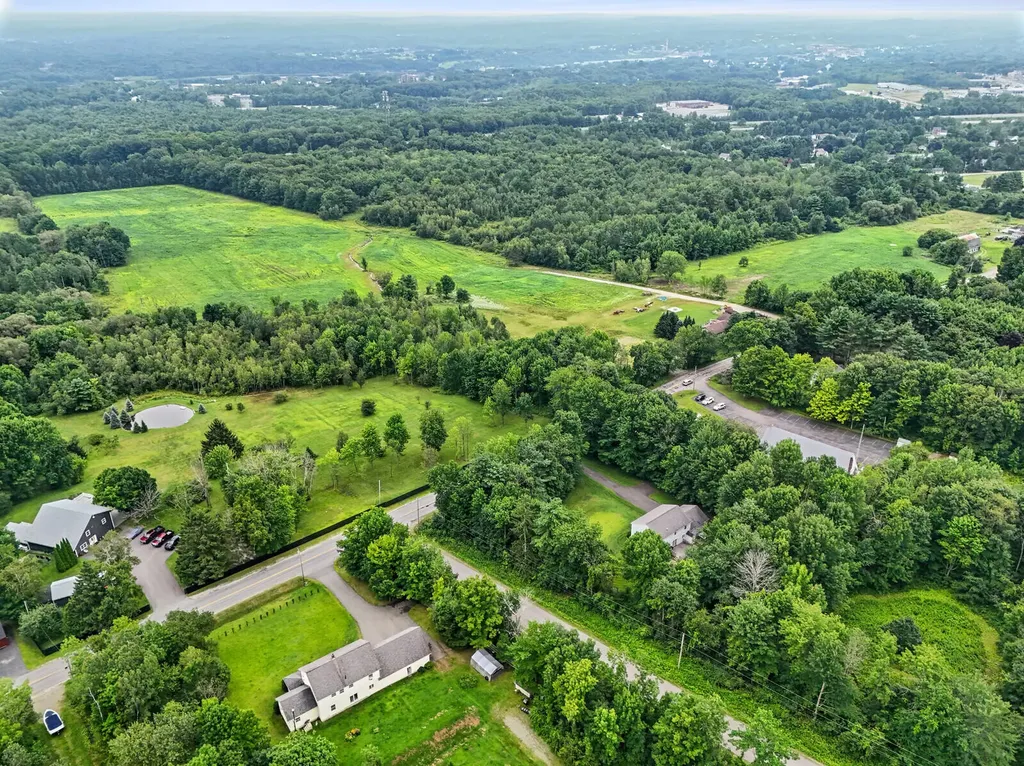 106 Ridge Road Fairfield ME 04937