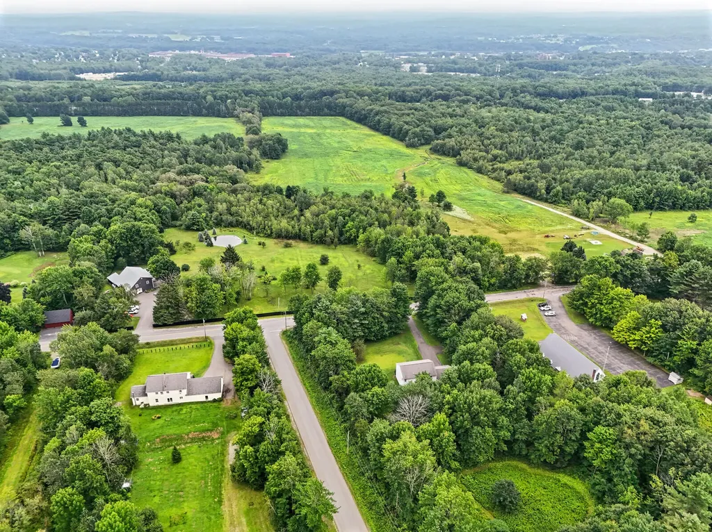 106 Ridge Road Fairfield ME 04937