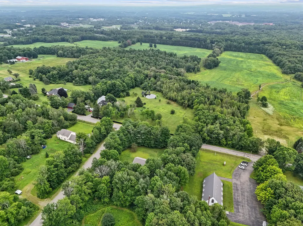 106 Ridge Road Fairfield ME 04937