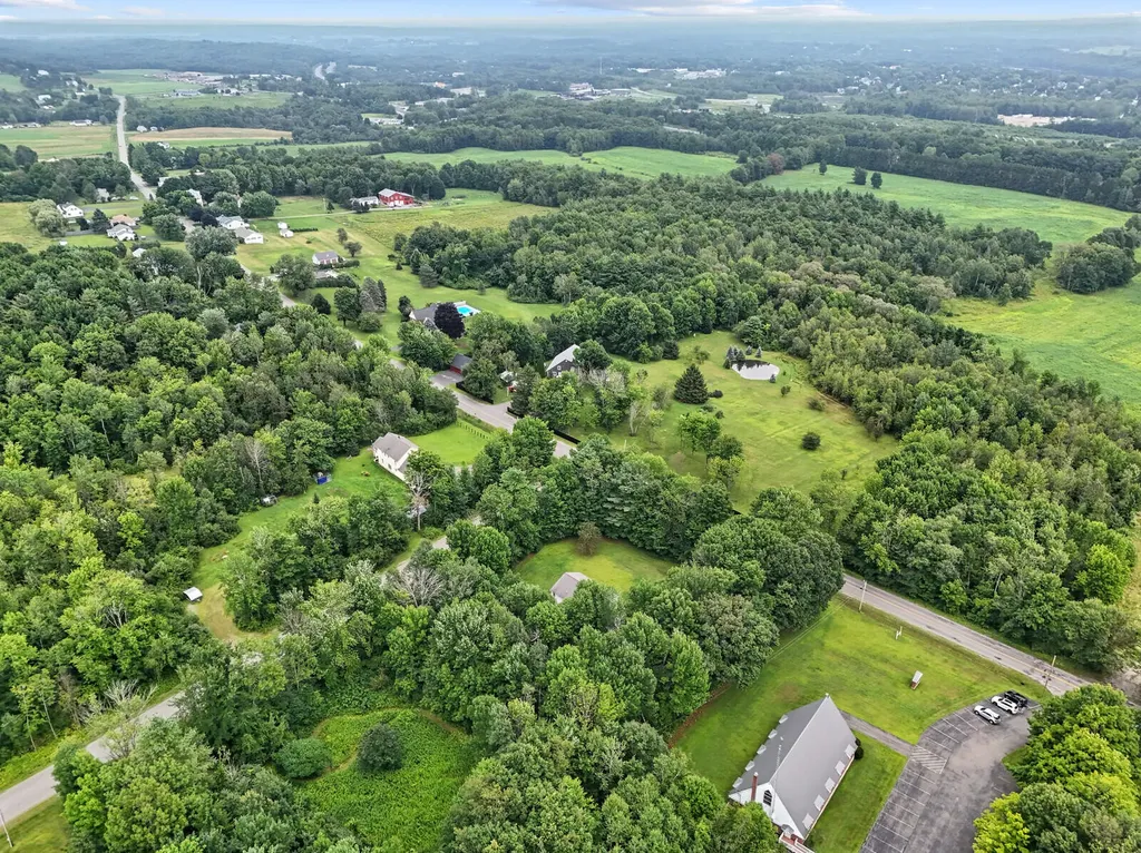 106 Ridge Road Fairfield ME 04937