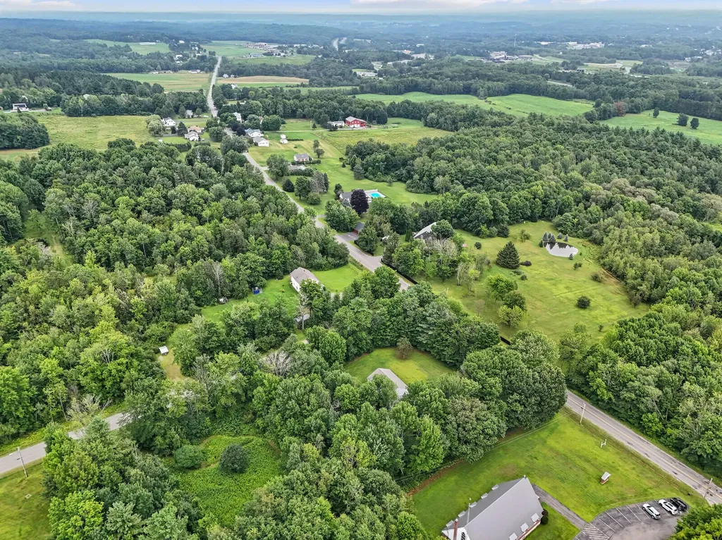 106 Ridge Road Fairfield ME 04937