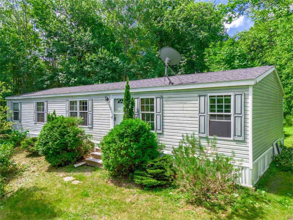 118 Cobb Road Camden ME 04843