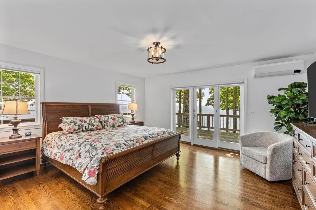 555 Belfast Road Camden ME 04843