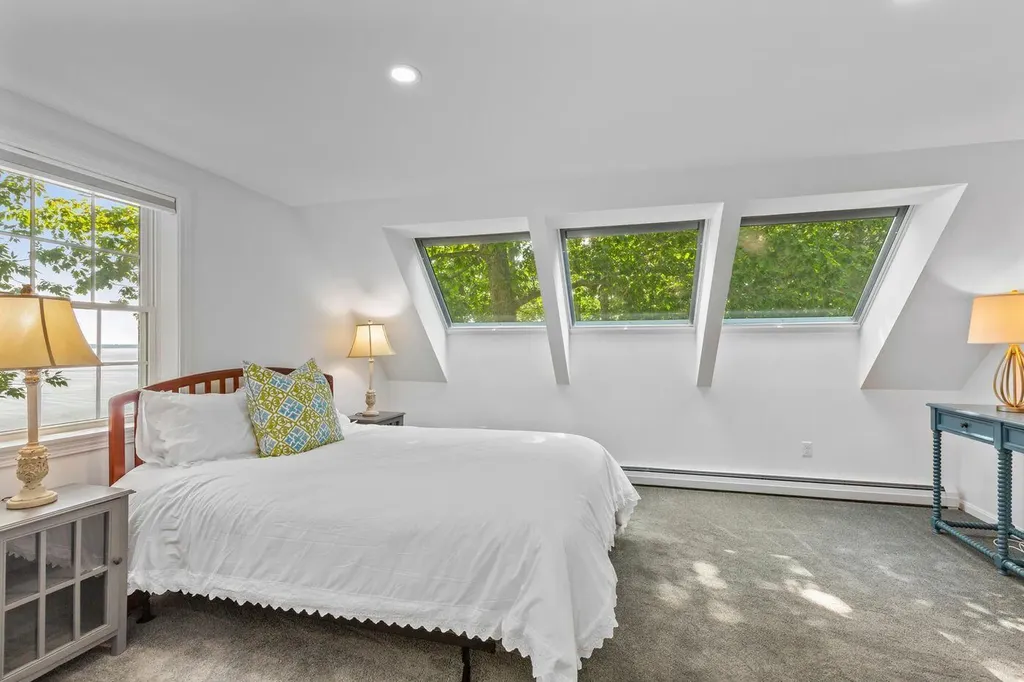 555 Belfast Road Camden ME 04843
