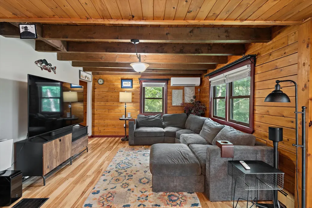2409 Broadway Bangor ME 04401