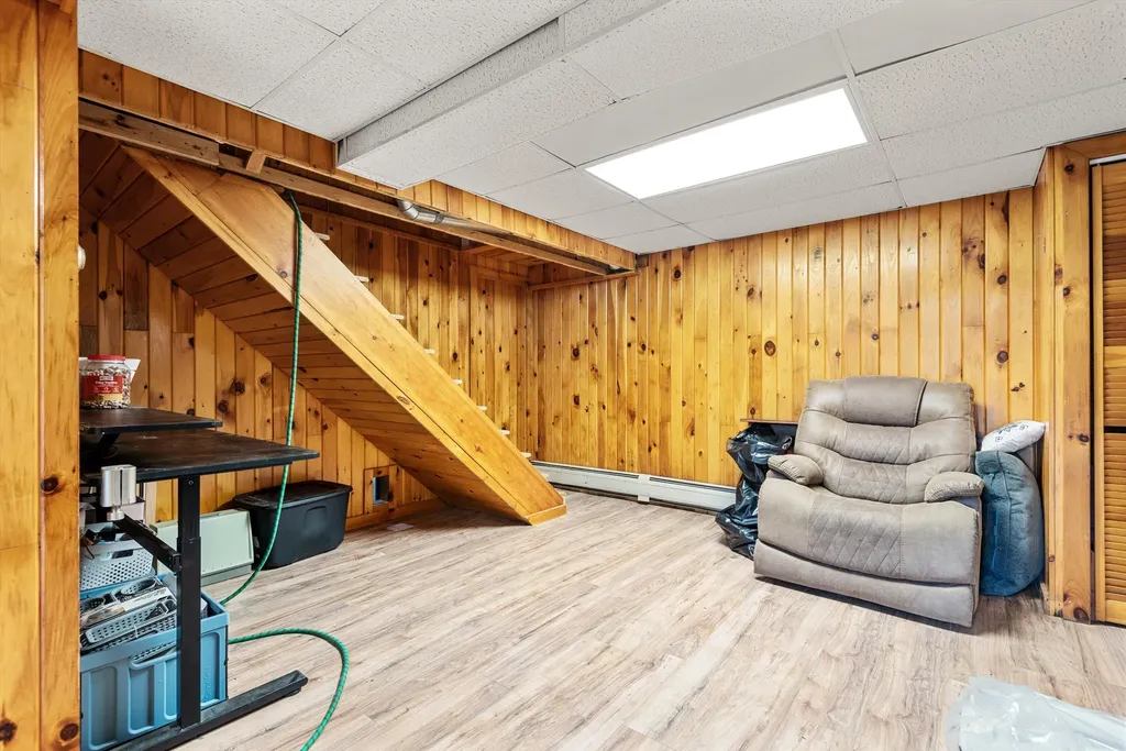 2409 Broadway Bangor ME 04401