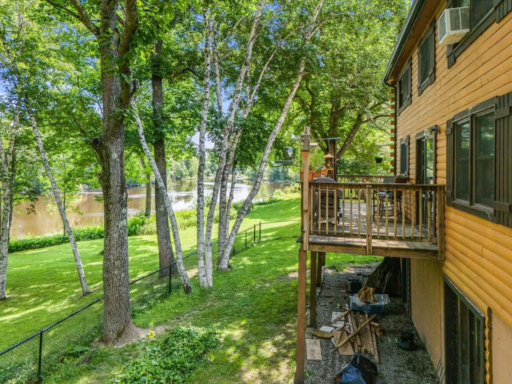2409 Broadway Bangor ME 04401