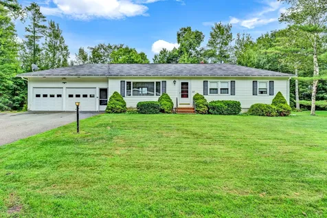 37 Smiley Avenue Winslow ME 04901