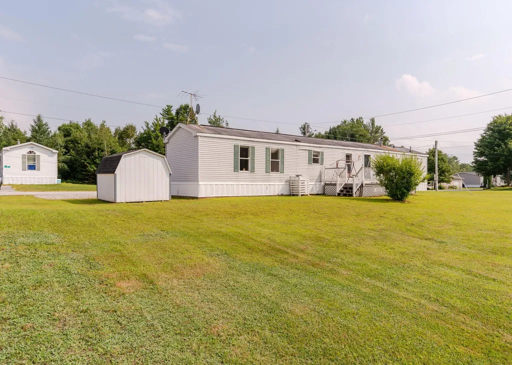 41 Forest Drive Poland ME 04274