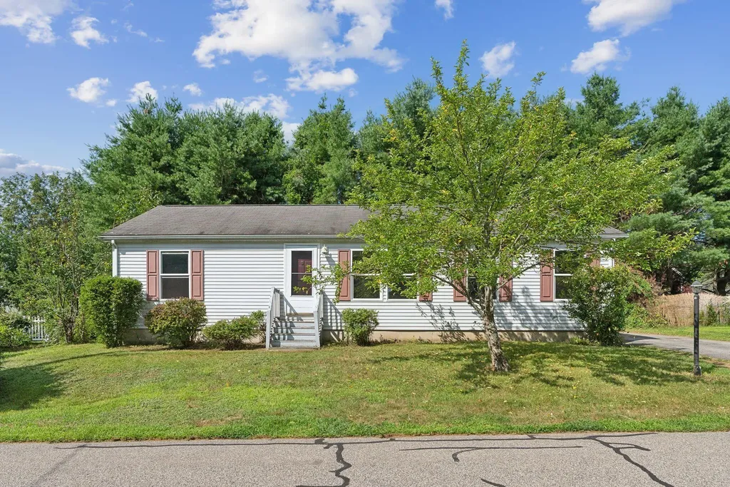 7 Bobcat Lane Berwick ME 03901