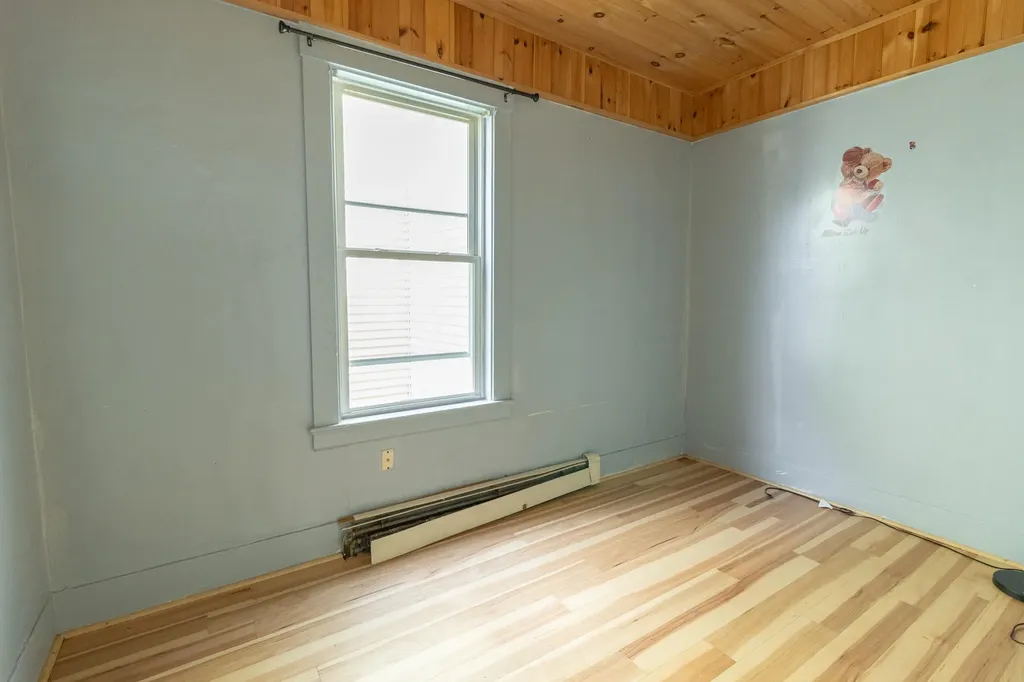 203 Oak Street Lewiston ME 04240