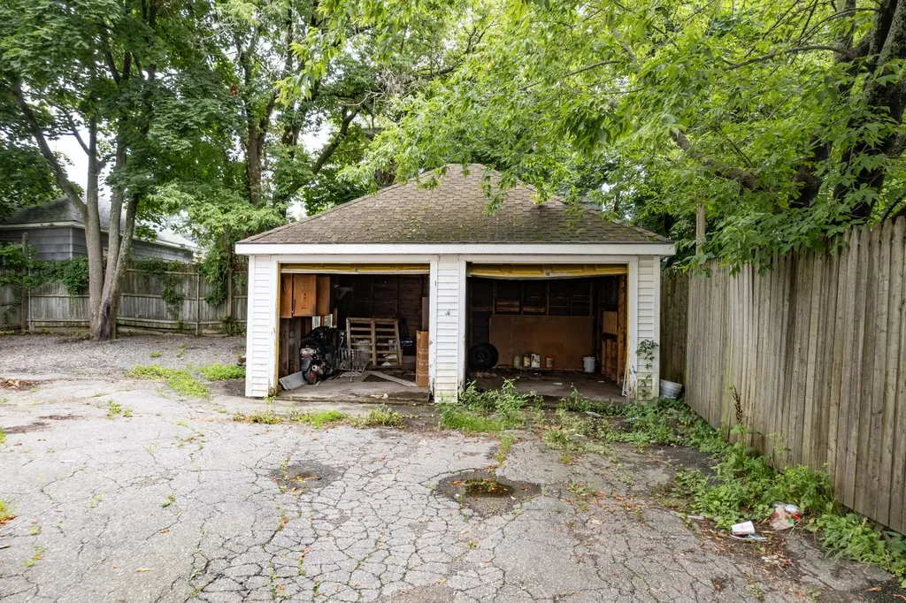203 Oak Street Lewiston ME 04240