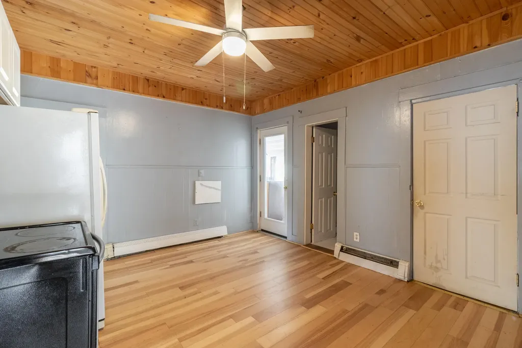 203 Oak Street Lewiston ME 04240