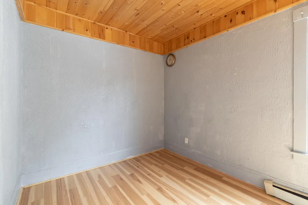 203 Oak Street Lewiston ME 04240