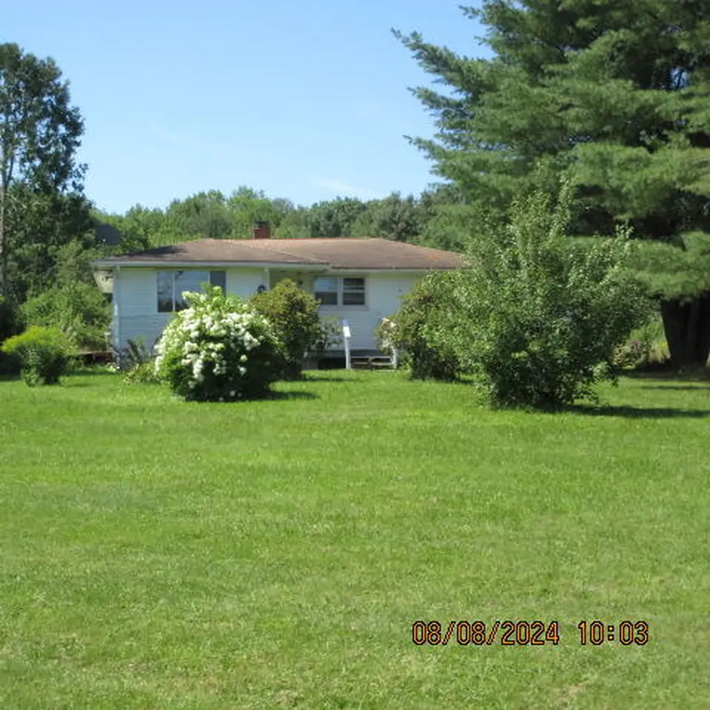 240 Lebanon Road Winterport ME 04496
