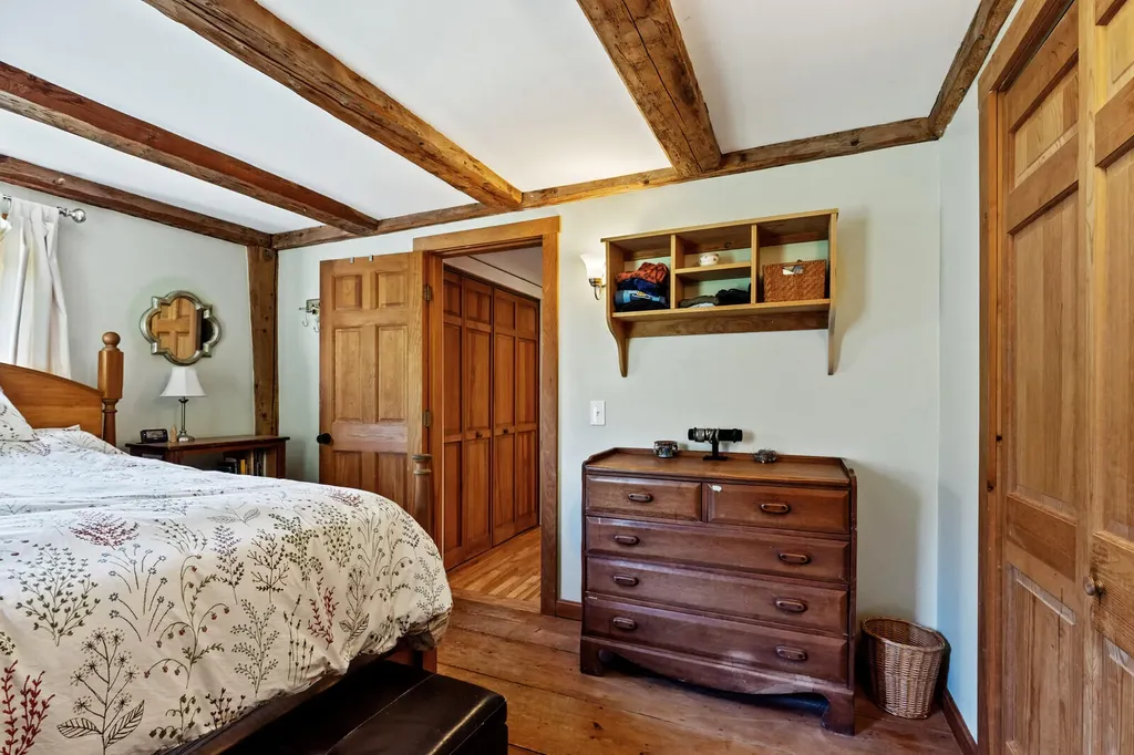 152 Dunns Corner Road Mount Vernon ME 04352