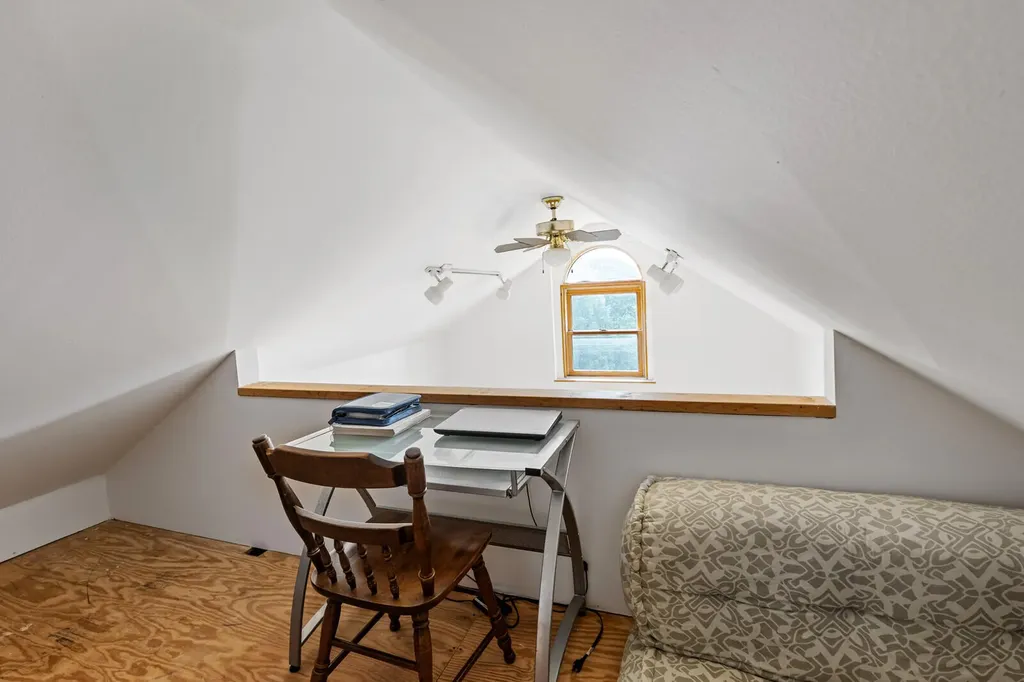 152 Dunns Corner Road Mount Vernon ME 04352