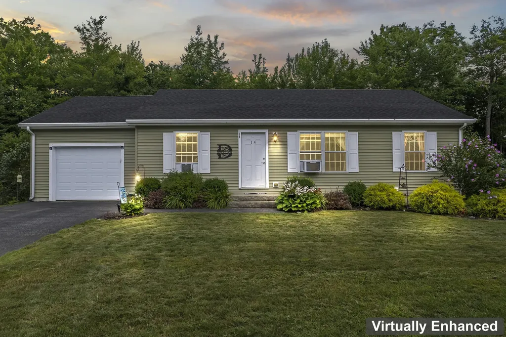 14 Fox Hollow Drive Auburn ME 04210