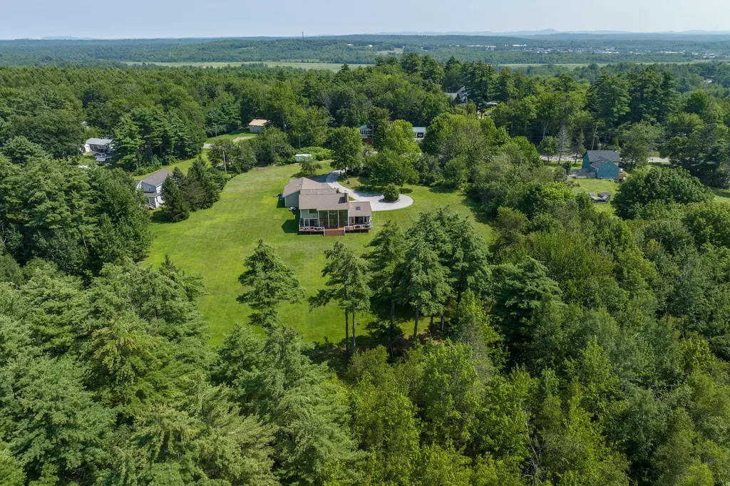 1186 Essex Street Bangor ME 04401
