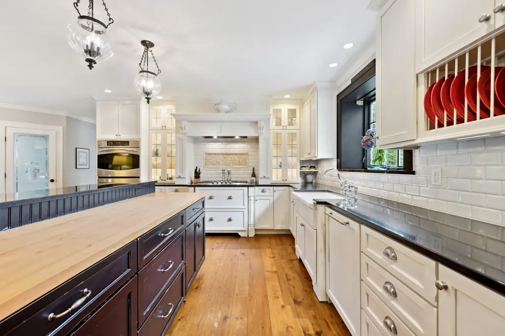 5 Stonewood Lane Kennebunkport ME 04046