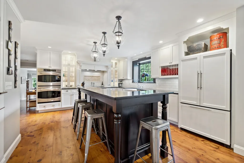 5 Stonewood Lane Kennebunkport ME 04046