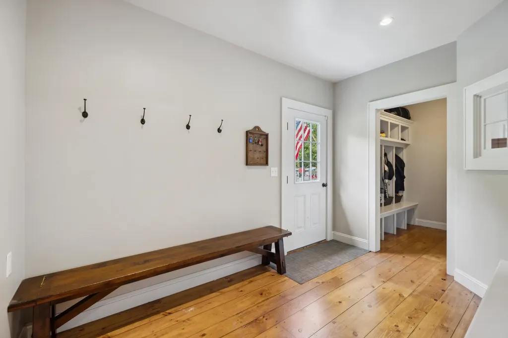 5 Stonewood Lane Kennebunkport ME 04046