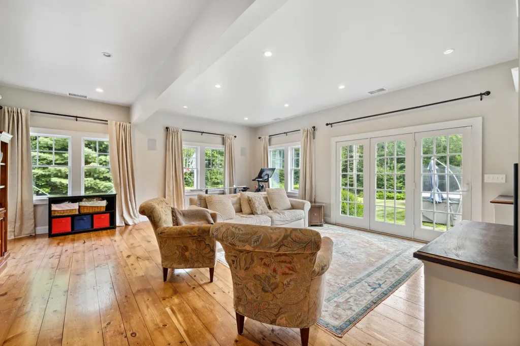5 Stonewood Lane Kennebunkport ME 04046