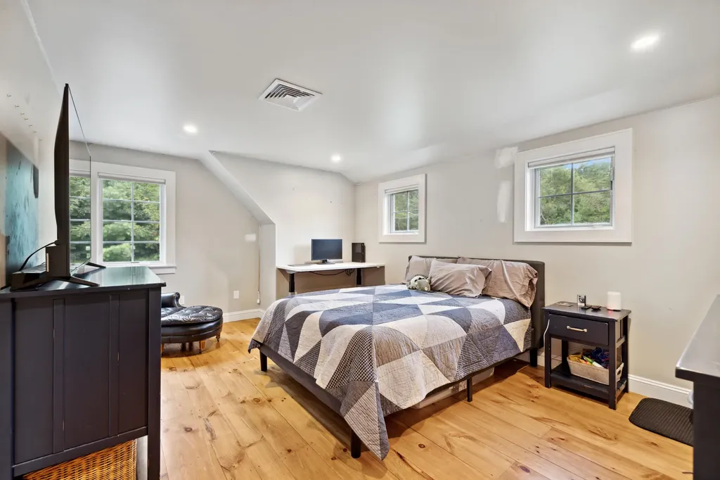5 Stonewood Lane Kennebunkport ME 04046