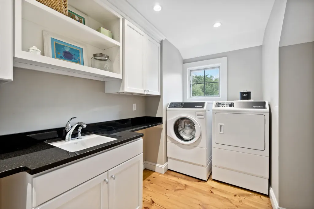 5 Stonewood Lane Kennebunkport ME 04046