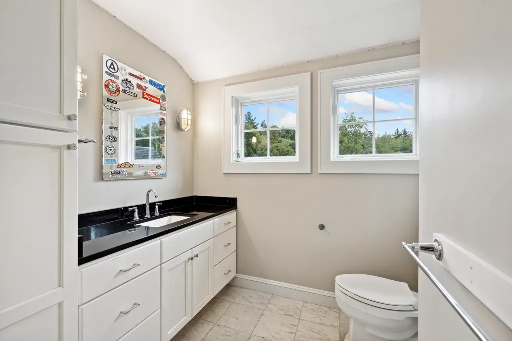 5 Stonewood Lane Kennebunkport ME 04046