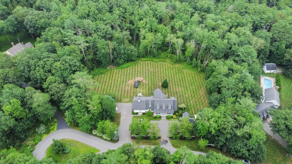 5 Stonewood Lane Kennebunkport ME 04046
