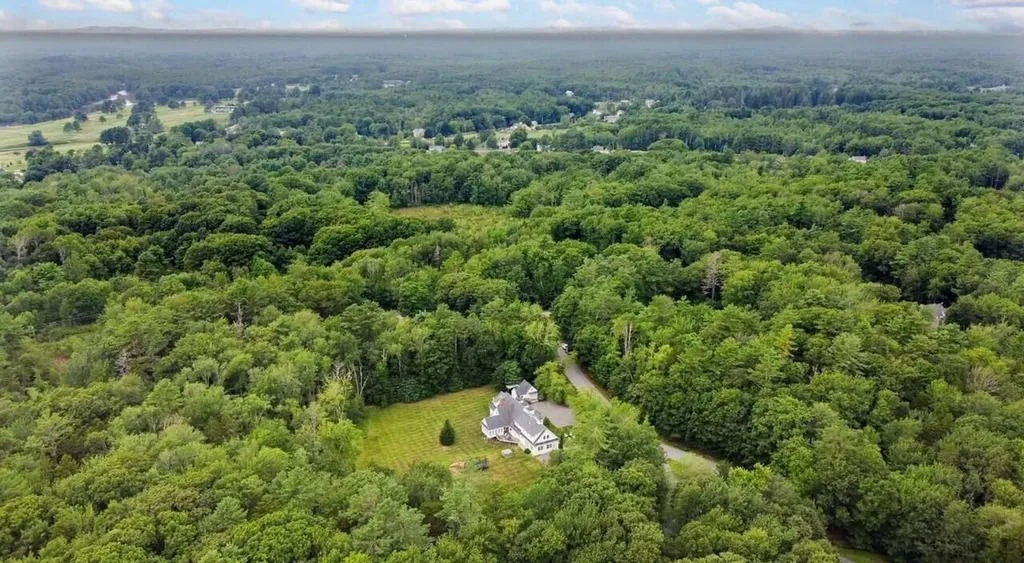 5 Stonewood Lane Kennebunkport ME 04046