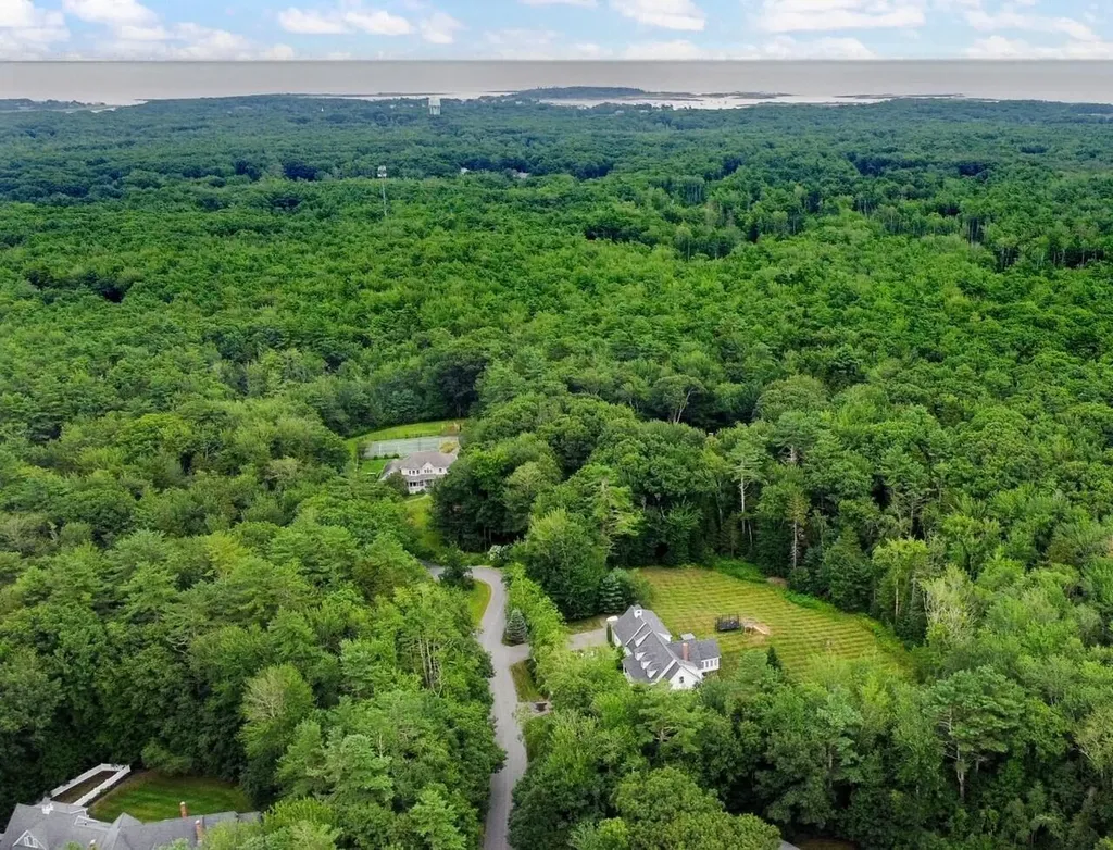 5 Stonewood Lane Kennebunkport ME 04046