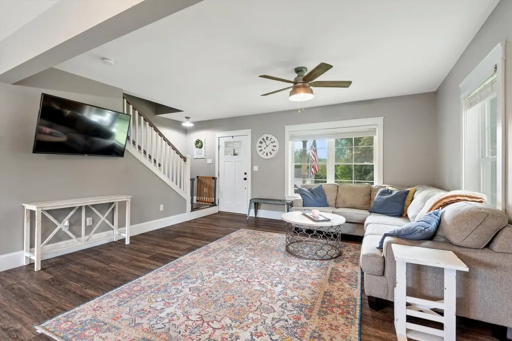 59 Back Winterport Road Hampden ME 04444