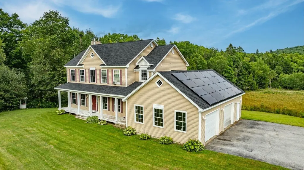 182 Lower Dedham Road Holden ME 04429