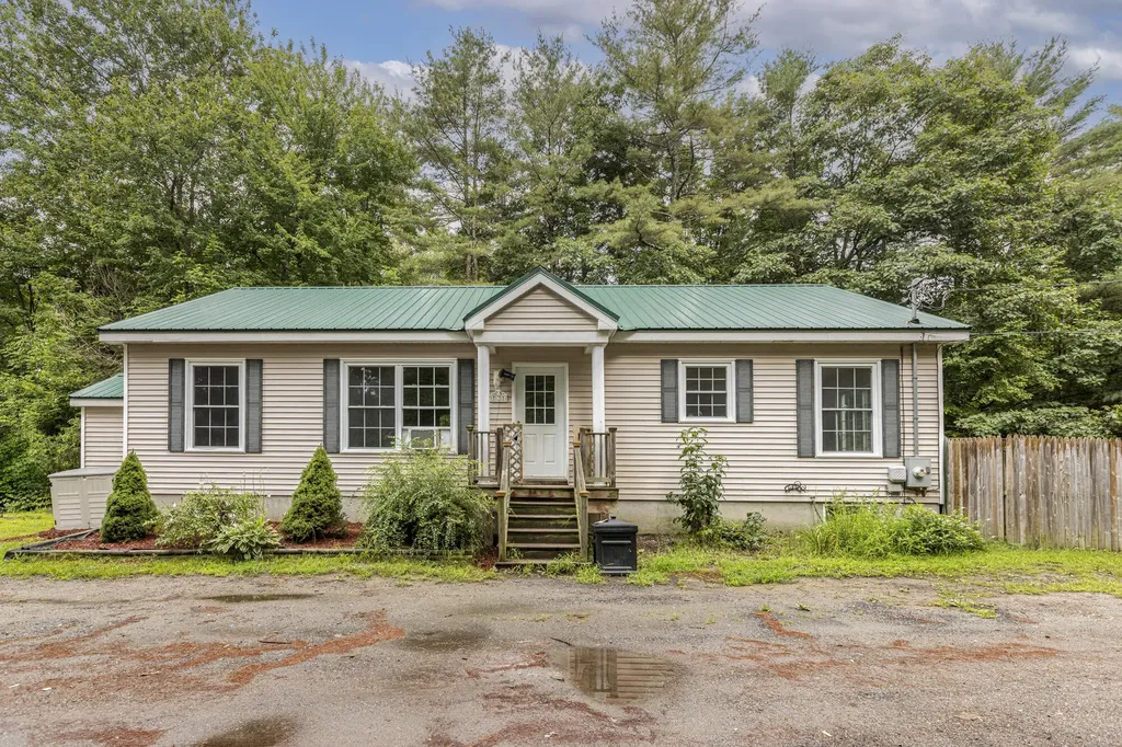 7 Cass Lane Freeport ME 04032