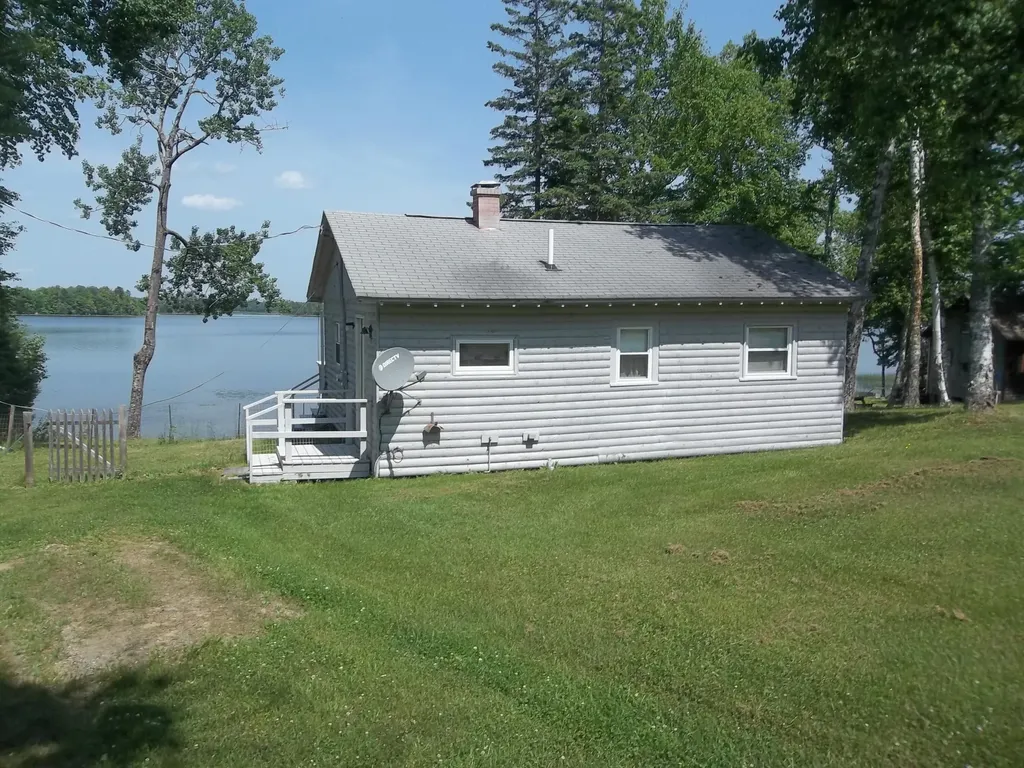 316 Lamb Farm Road Baileyville ME 04694