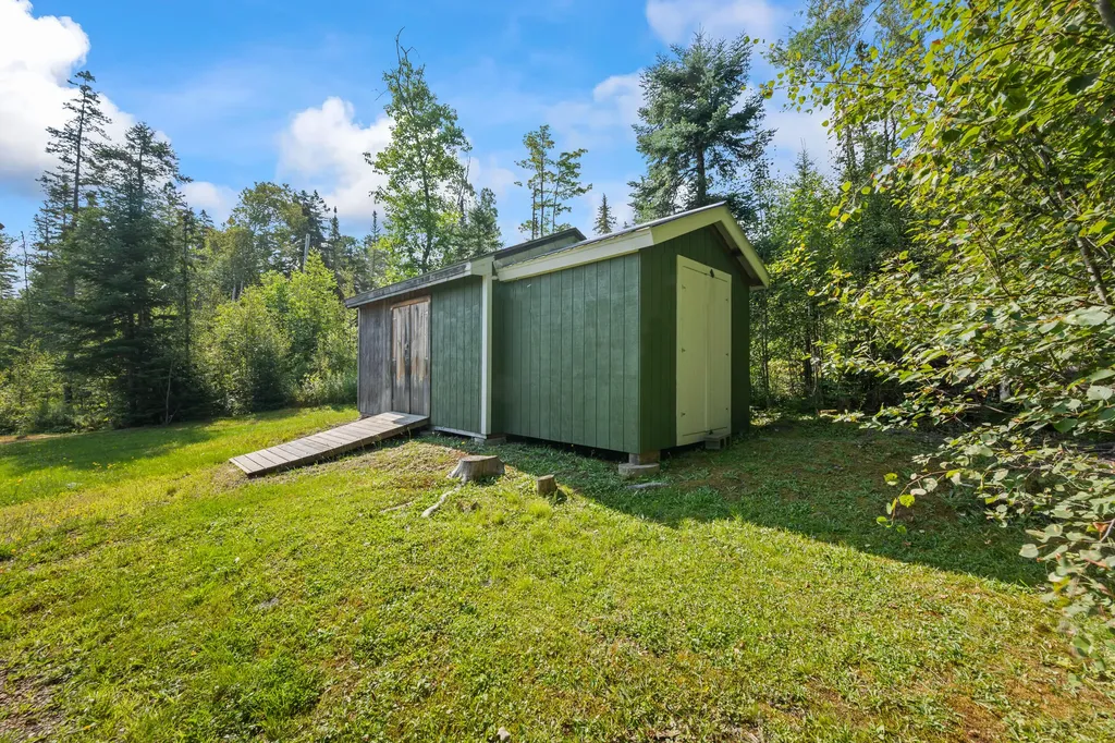 4 Bird's Eye Road Rangeley Plt ME 04970