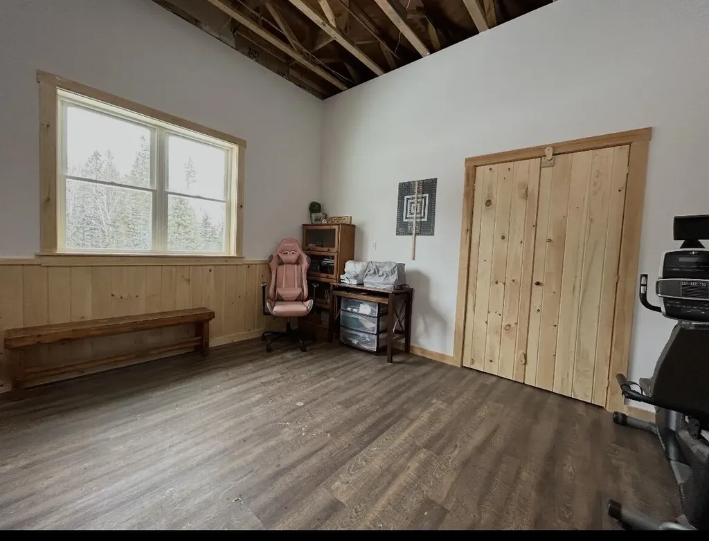 4 Bird's Eye Road Rangeley Plt ME 04970