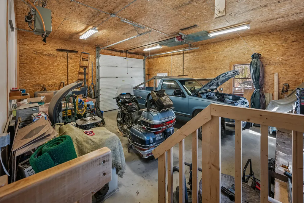 4 Bird's Eye Road Rangeley Plt ME 04970