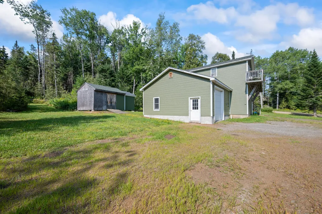 4 Bird's Eye Road Rangeley Plt ME 04970