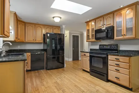 93 Orchard Road Cumberland ME 04021
