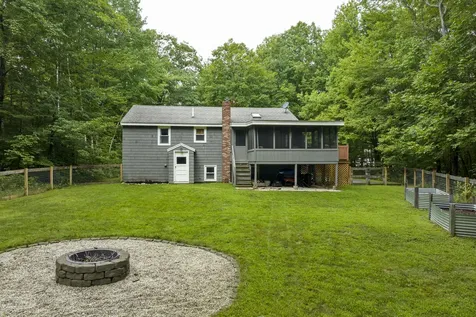 93 Orchard Road Cumberland ME 04021