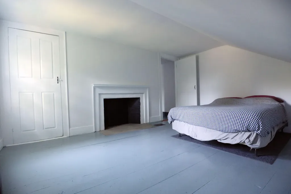 2 Hubbard Lane Hallowell ME 04347