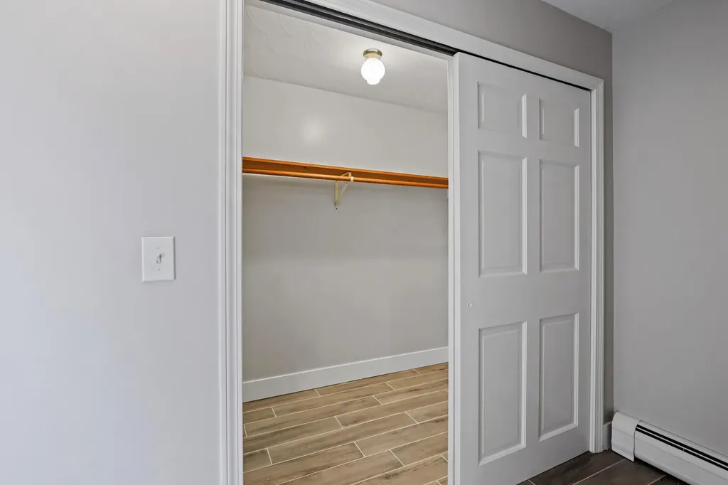 5 Andrew Terrace Oakland ME 04963